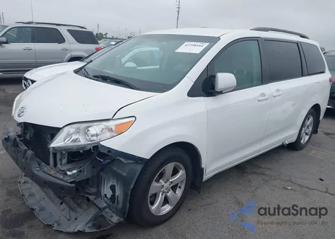 2012 Toyota Sienna Le V6 8 Passenger из США, поврежденный, VIN 5TDKK3DC1CS209063